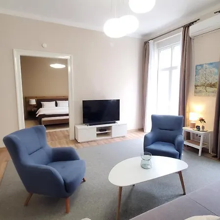 Yes Apartment, Center