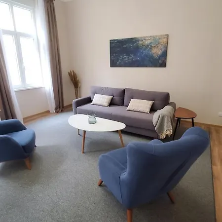 Apartman Yes Apartment, Center