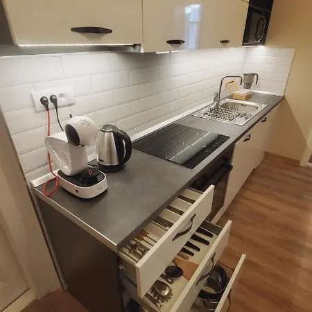 Yes Apartment, Center *