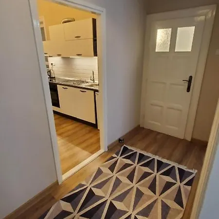 Yes Apartment, Center Apartment