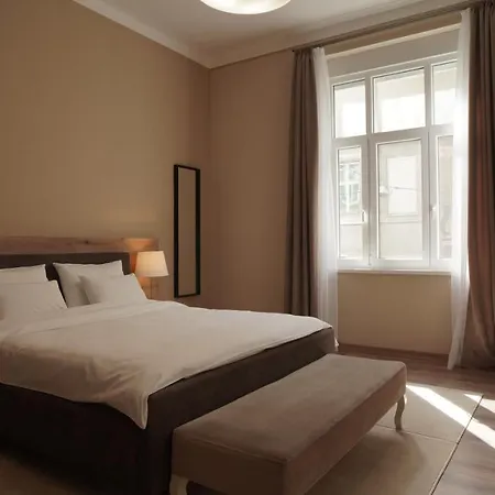 Yes Apartment, Center