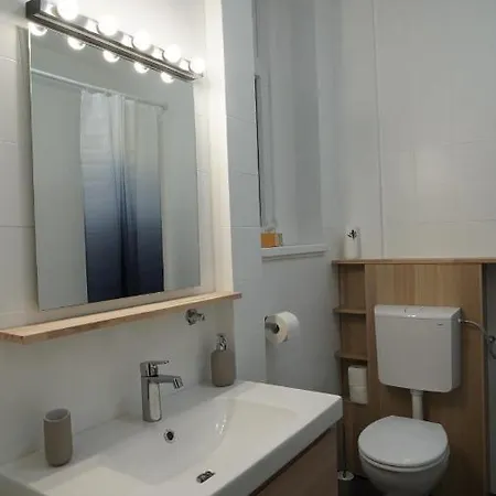 Yes Apartment, Center