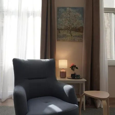 Yes Apartment, Center