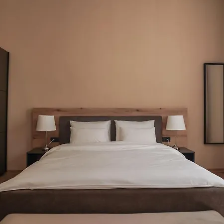 Yes Apartment, Center Apartman *